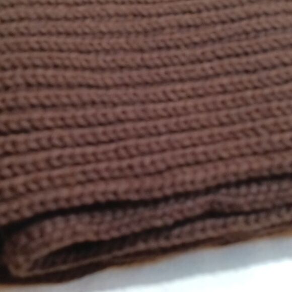 Hand Made Brown Cable Knit Scarf - Picture 3 of 4